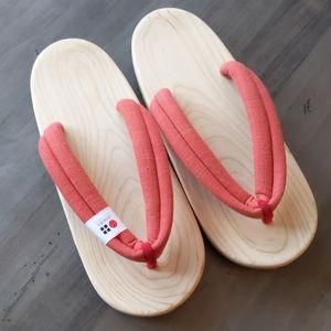 NWT Birkenstock x BEAMS Hitageta Wood Clog Sandal